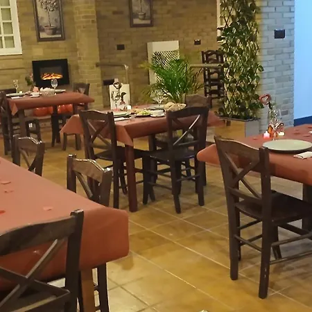 Afouteza ホテル 2*