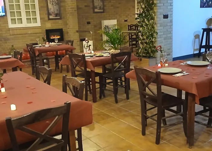 Afouteza ホテル 2*